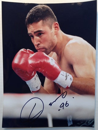 Item #244952 Signed Photograrph. Oscar DE LA HOYA