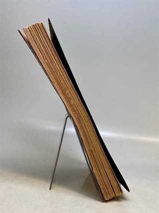 Dictionnaire des Poincons de Maitres-Orfevres Francais du XIVe Siecle a 1838.
