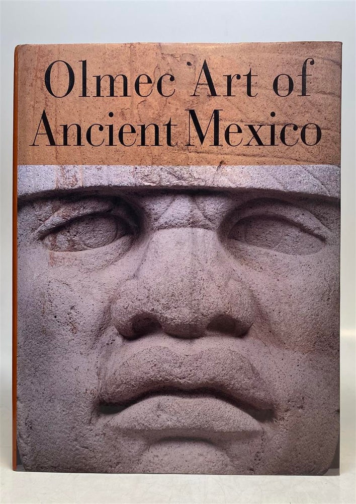 Item #311729 Olmec Art of Ancient Mexico. Elizabeth BENSON, Beatriz DE LA FUENTE, eds.