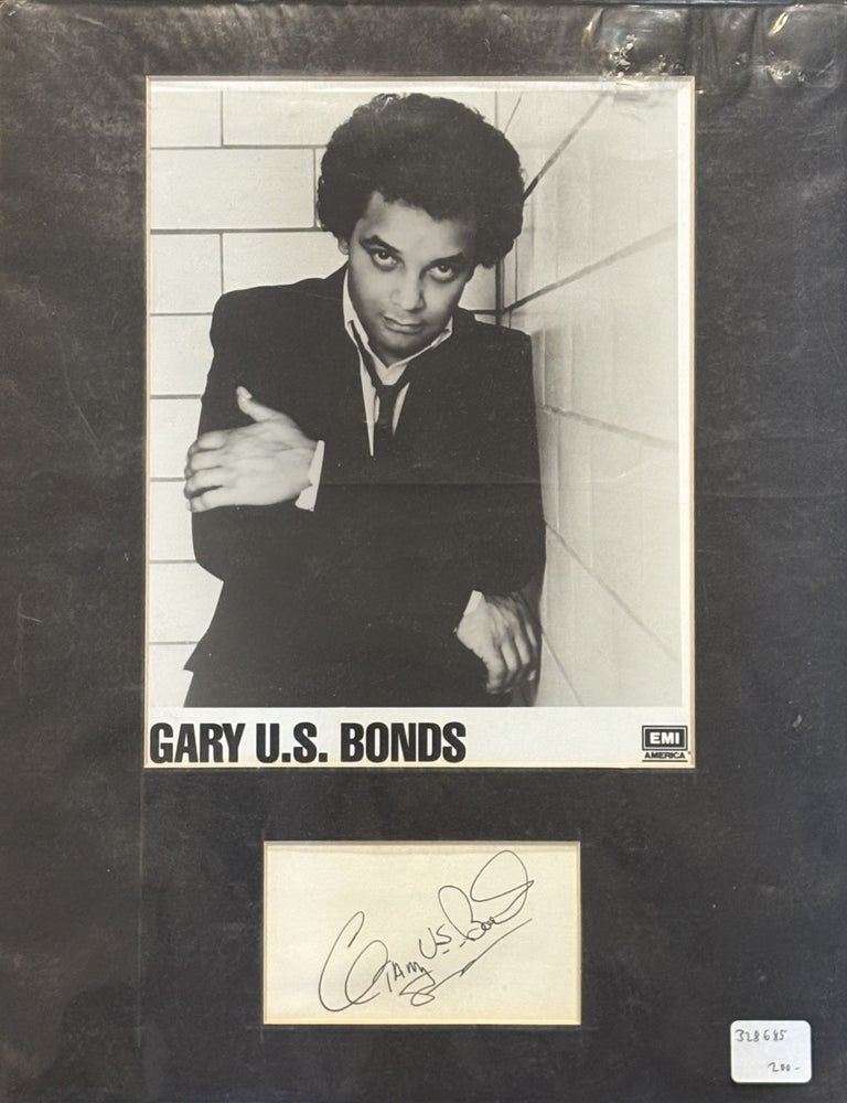 Item #328685 Clipped Signature from American Musician Gary U.S. Bonds. Gary U. S BONDS.
