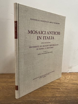 Item #336431 Mosaici Antichi in Italia, Studi Monografici: Pavimenti di Signino Repubblicani di...